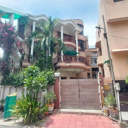 N Homestay Agra Tajganj ภายนอก รูปภาพ