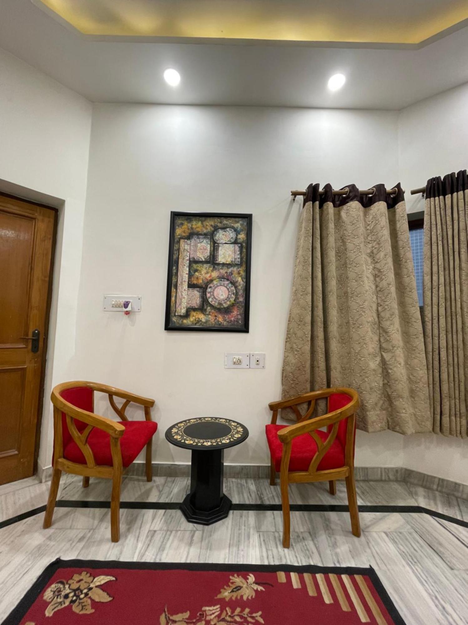 N Homestay Agra Tajganj ภายนอก รูปภาพ