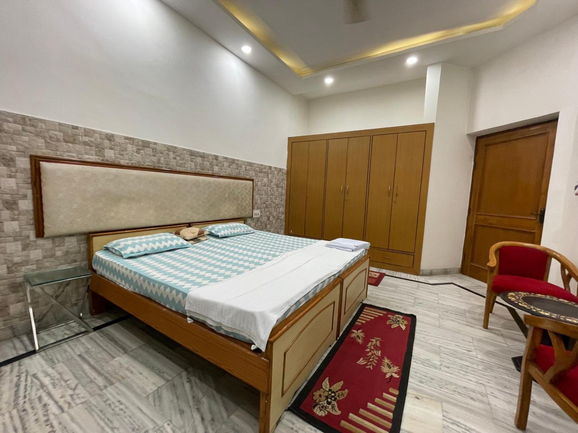 N Homestay Agra Tajganj ภายนอก รูปภาพ