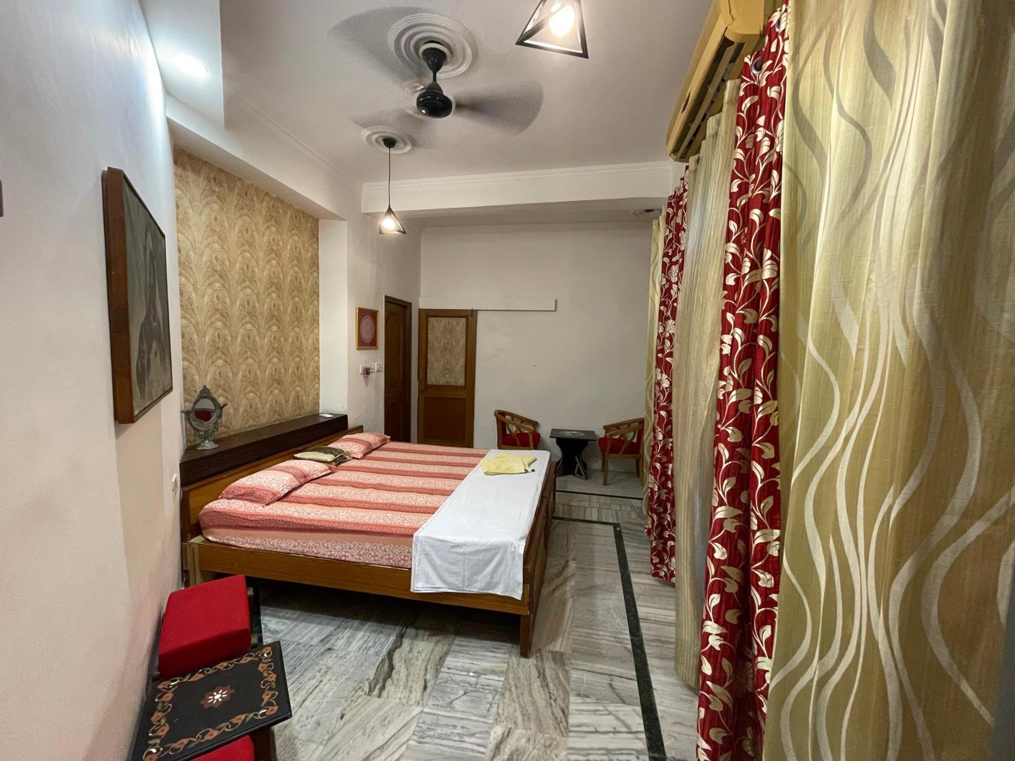 N Homestay Agra Tajganj ภายนอก รูปภาพ